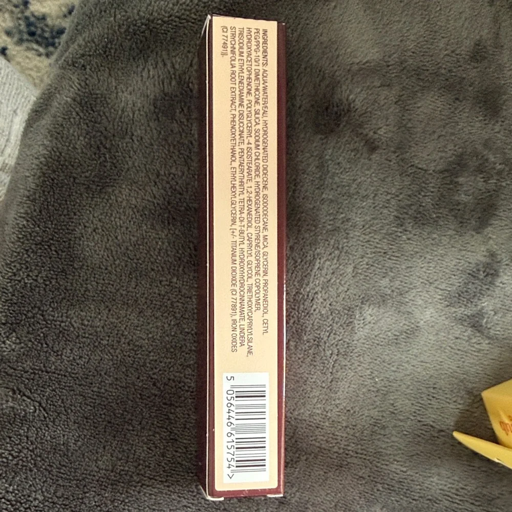 *NIB .4oz* Charlotte Tilbury Disney Spotlight highlighter